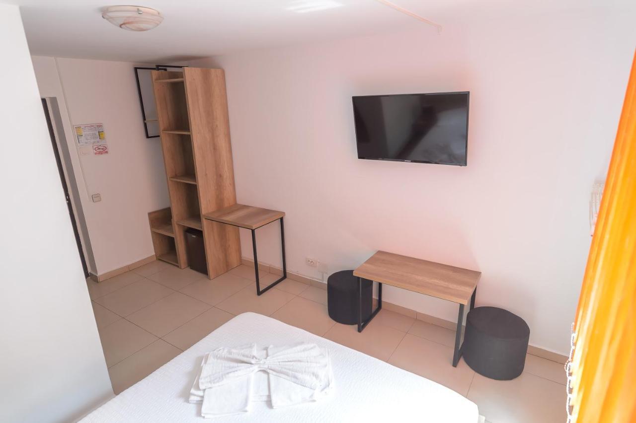 Hotel Proton K3 Neptun Extérieur photo